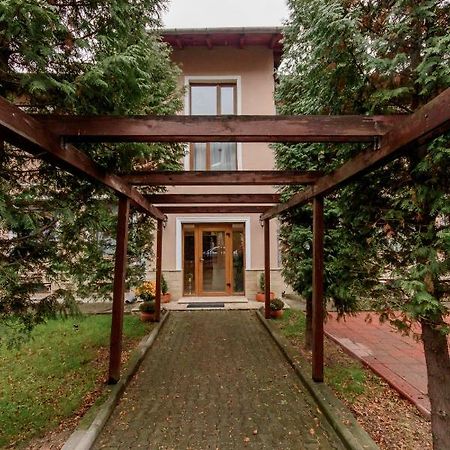 Williams House Hotel Hunedoara Buitenkant foto